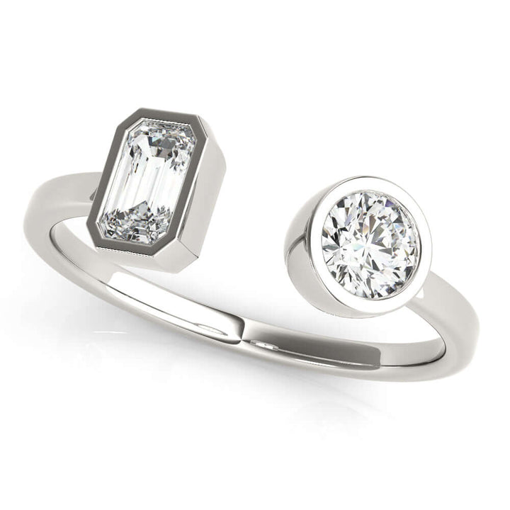 shop-round-emerald-lab-grown-Diamond-toi-moi-ring-2023-gold