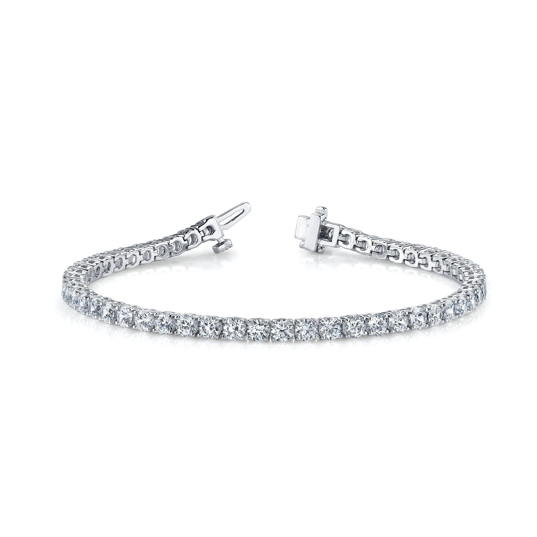 Classic Four-Prong 7 ct. tw. Lab-Grown Diamond Tennis Bracelet