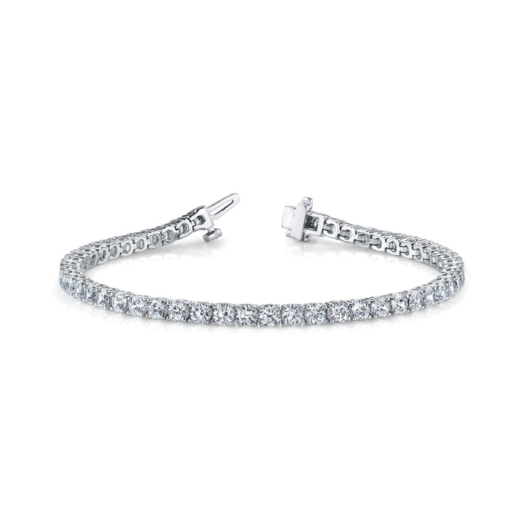 Classic Four-Prong 7 ct. tw. Lab-Grown Diamond Tennis Bracelet
